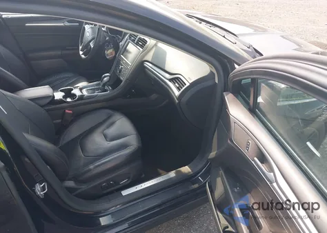 2014 Ford Fusion Titanium z USA, uszkodzony, nr VIN 3FA6P0K98ER312159